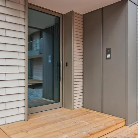 Apartman 5 Bedroom Lovely In Tossens *