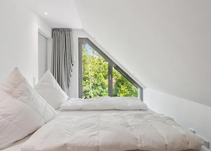 5 Bedroom Lovely In Tossens *