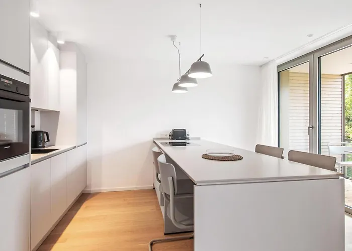 5 Bedroom Lovely In Tossens Apartman Stick