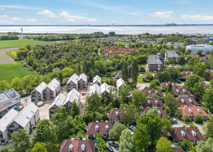 Apartman 5 Bedroom Lovely In Tossens Stick